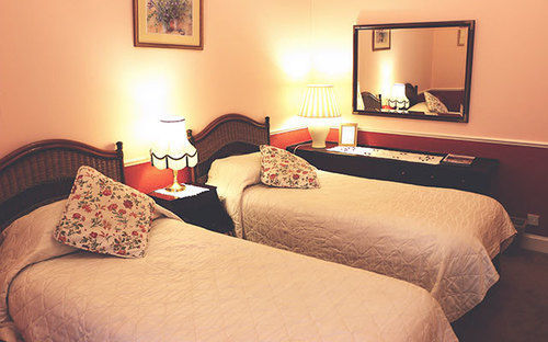 Grosvenor Gardens Hotel เอดินบะระ ภายนอก รูปภาพ