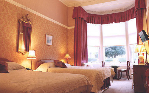 Grosvenor Gardens Hotel เอดินบะระ ภายนอก รูปภาพ