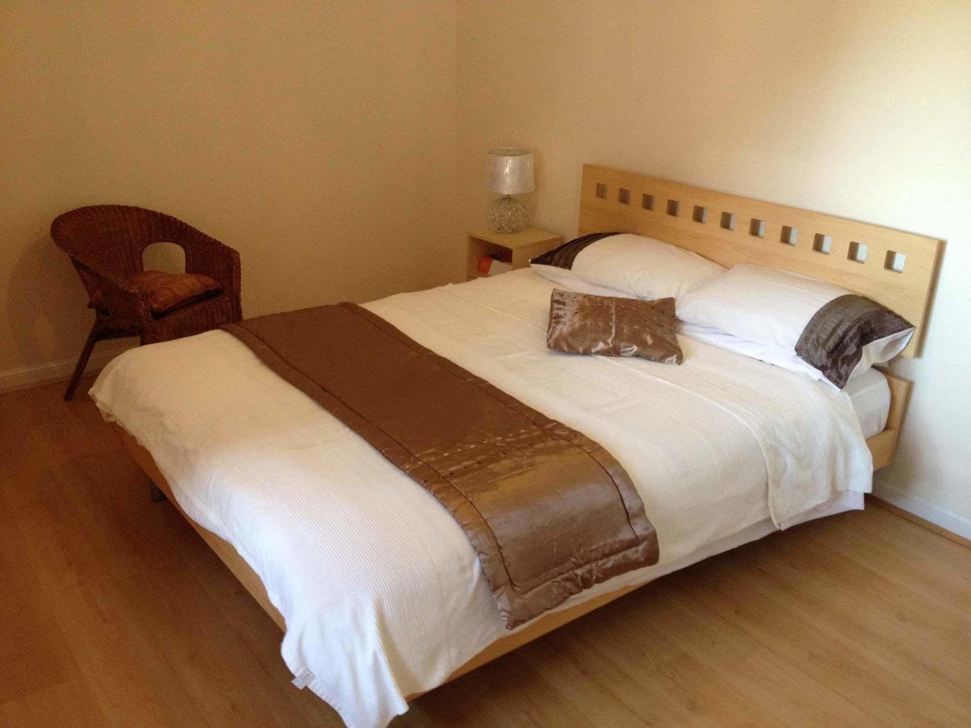 Grosvenor Gardens Hotel เอดินบะระ ภายนอก รูปภาพ